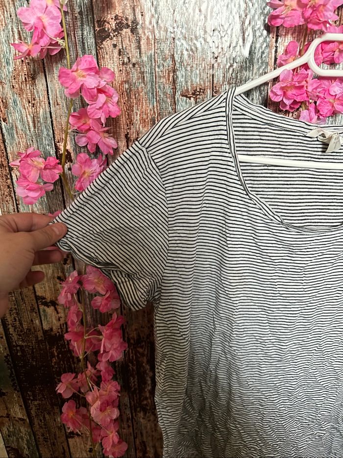 T-shirt manches courtes H&M taille L - photo numéro 2