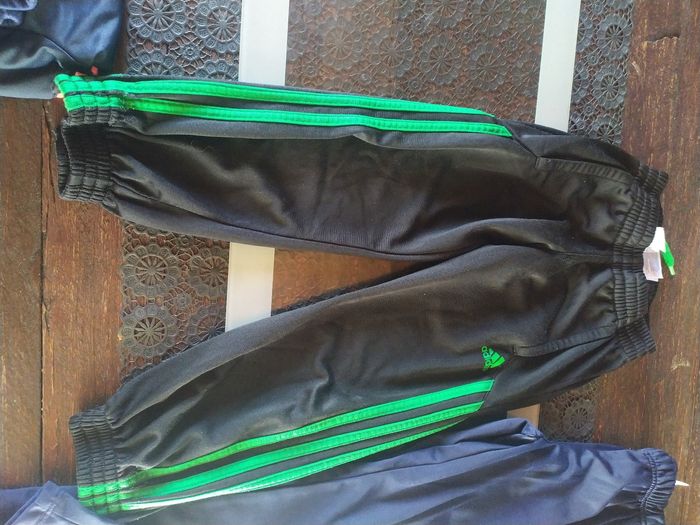 Lot pantalons jogging + veste 6 ans garcon - photo numéro 6