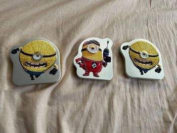 Lot de 3 petites boîtes en fer minion