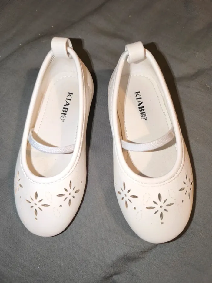Ballerines blanches (24) - photo numéro 2