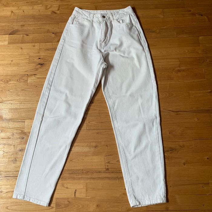 pantalon mom blanc