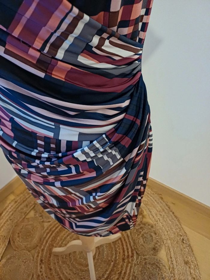 Robe cache-coeur à motifs RIU taille S/M 36/38 - photo numéro 3