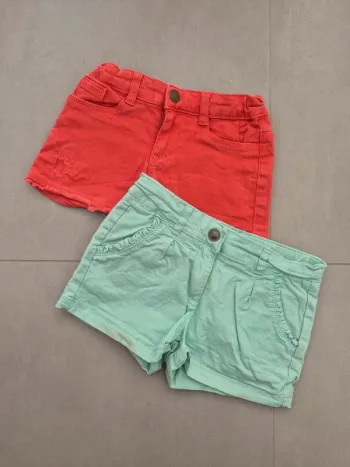 Lot 2 shorts 6 ans
