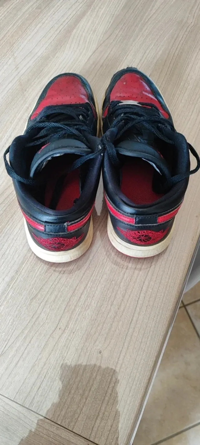 Baskets Air Jordan 1 Low en taille 39 - photo numéro 4