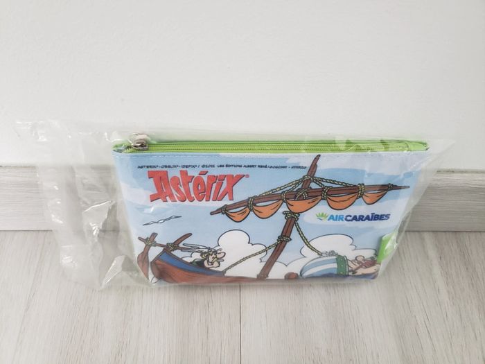 Trousse Asterix Air Caraïbes - photo numéro 3