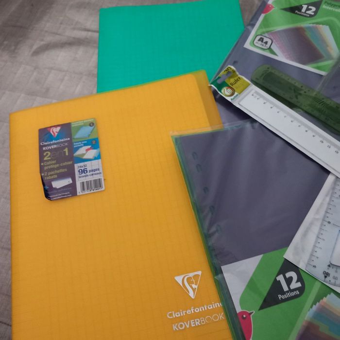 Fournitures scolaires - photo numéro 2