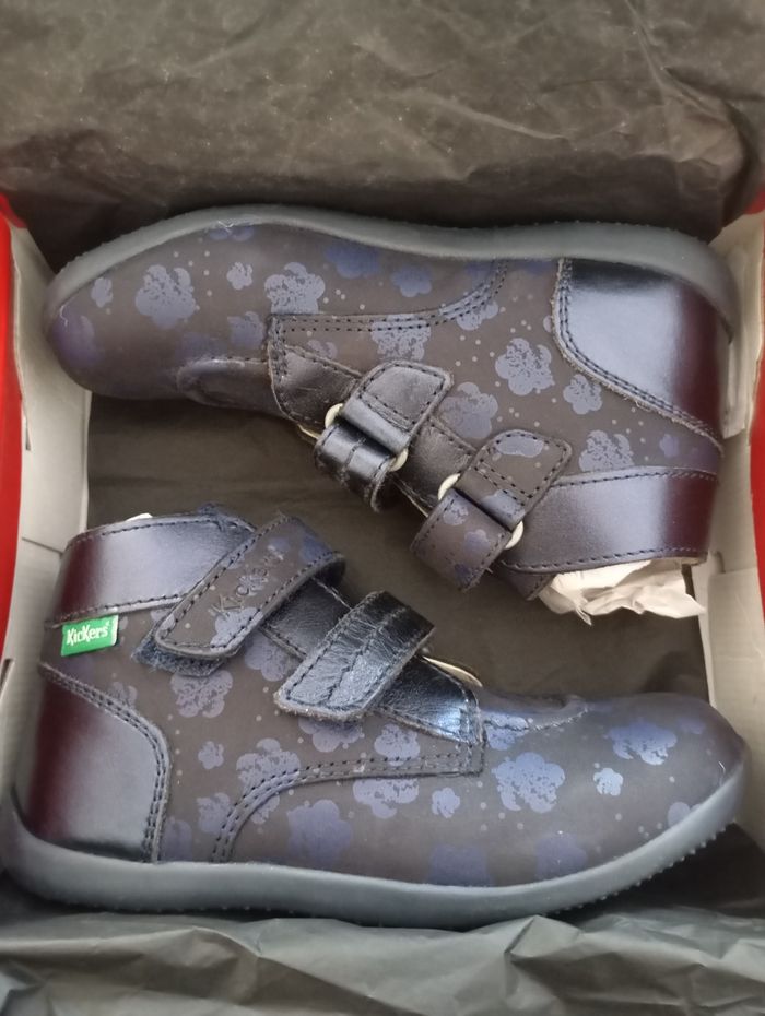 Kickers neuves pour fille en taille 27