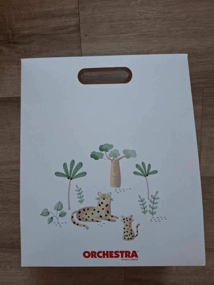 Ensemble bébé + boîte Kdo - photo numéro 4