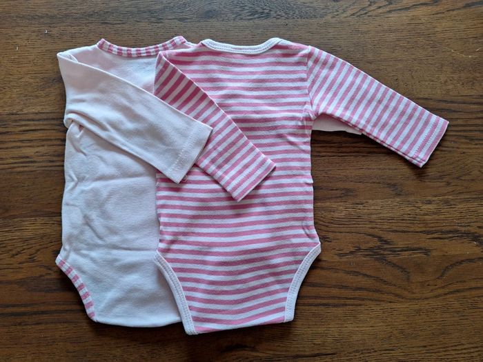 Lot 2 Bodies 3 Mois - photo numéro 2