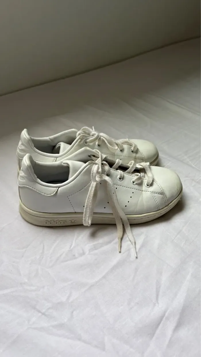 Baskets Adidas Stan smith blanche taille 33 - photo numéro 3