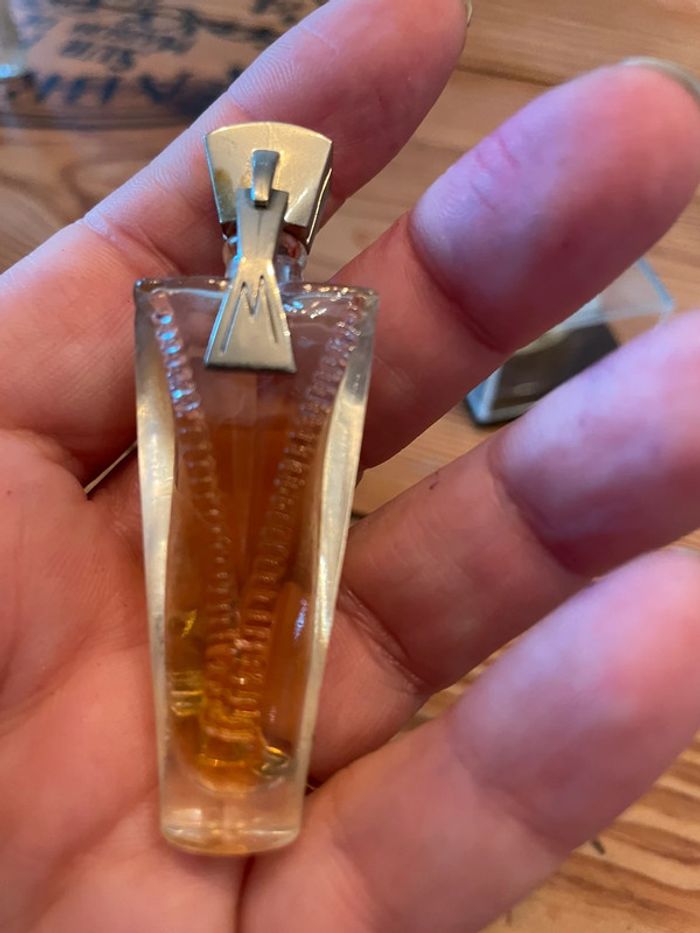 Miniature parfum just me Montana - photo numéro 2