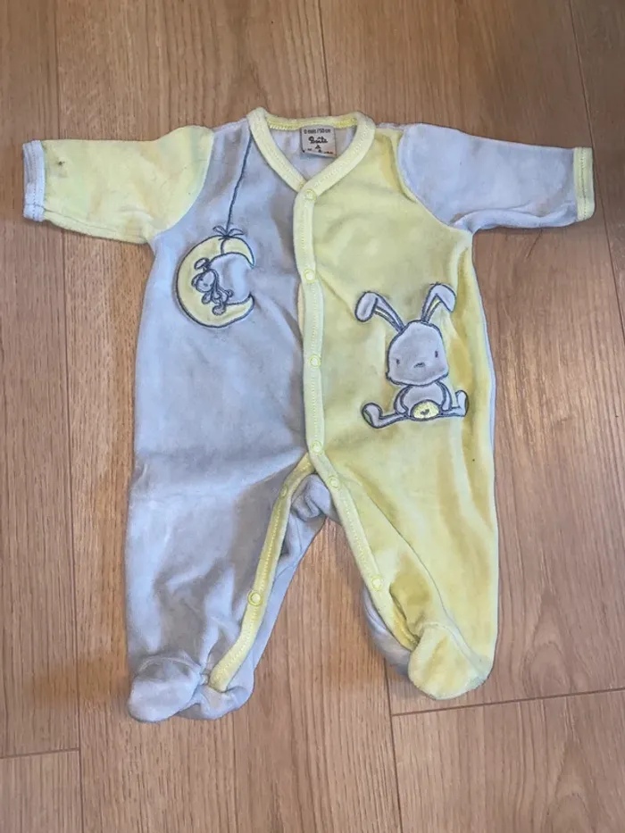 Pyjama gris et vert pomme Boîte à Malice - Taille Naissance