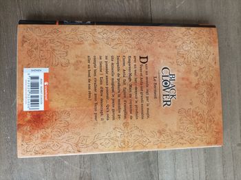 Manga Black Cover numéro 1 Crunchyroll