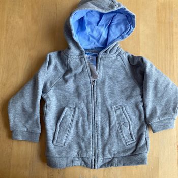 Sweat jacadi à capuche gris taille 36 mois