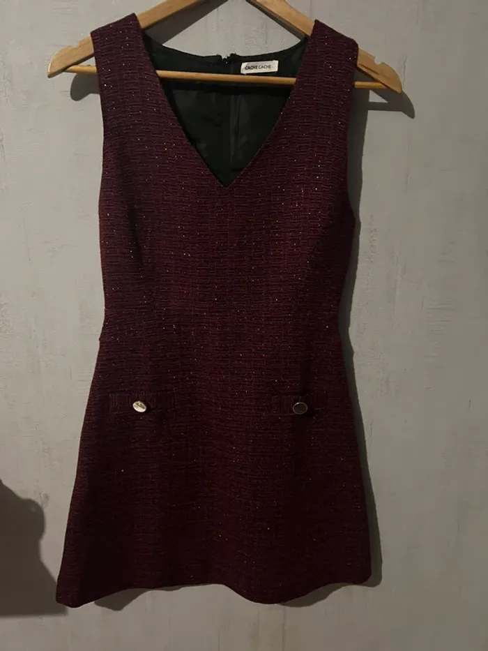 Jolie robe rouge bordeaux pailletée - photo numéro 3