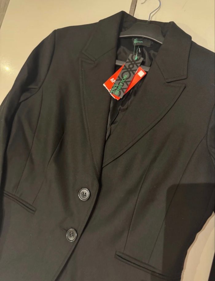 Blazer neuf jamais porté - photo numéro 2