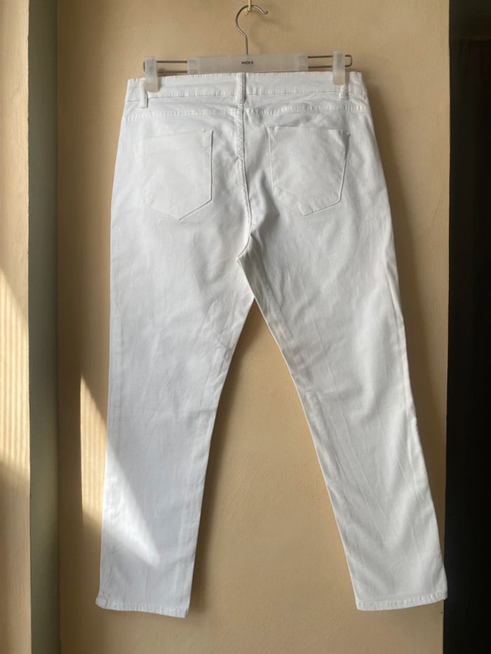 Jean blanc capri Kiabi 40 - photo numéro 3