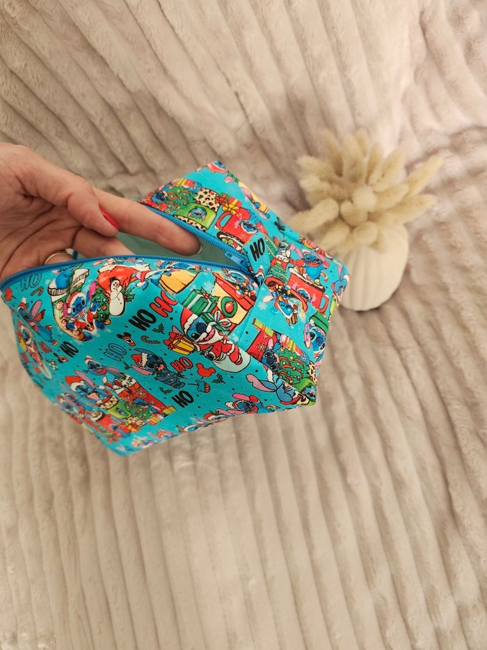 Trousse de toilette / maquillage stitch Bleu - photo numéro 3