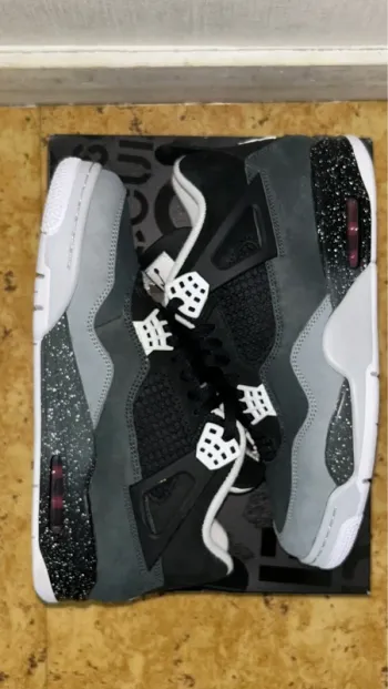 Air Jordan 4 Rétro Fear 2024