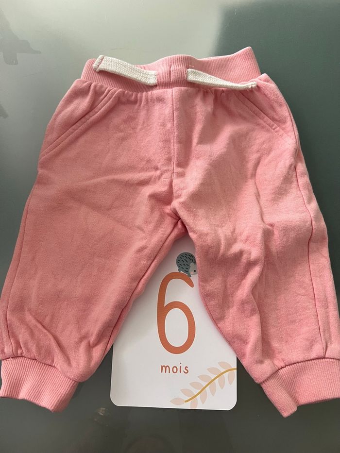 Jogging rose - 6 mois - photo numéro 1