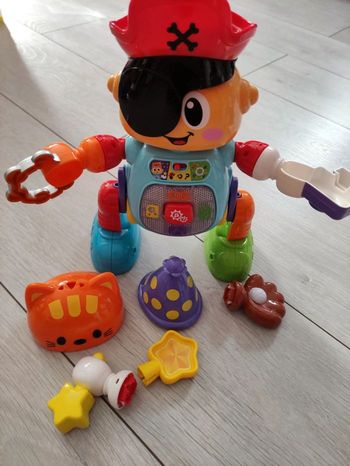 Bonhomme à déguiser VTech mon robot rigolo