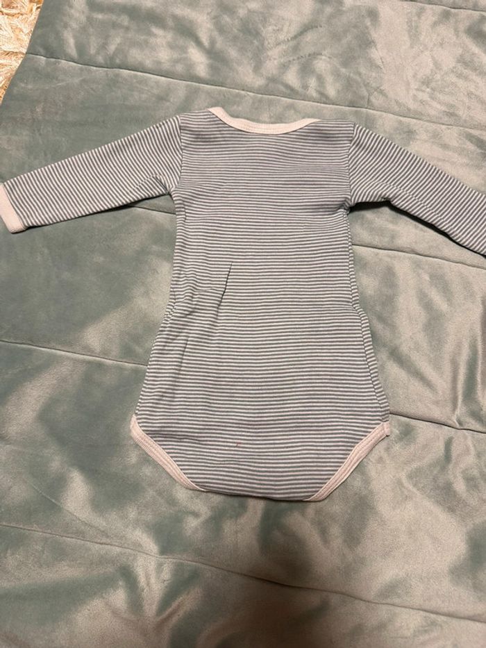 Bodie 3 mois petit bateau - photo numéro 3