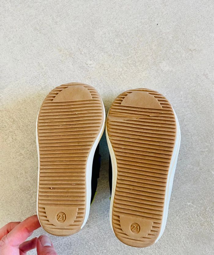 Chaussure t21 - photo numéro 3