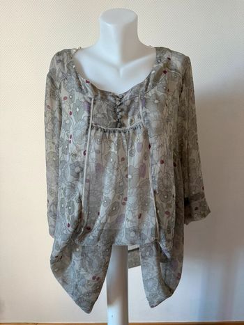 Blouse grande taille à fleur en très bon état taille 54 fashion +