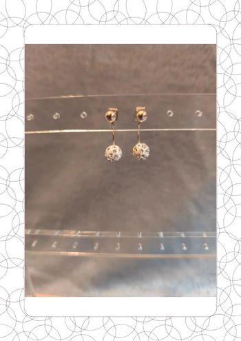 Boucle d'oreille strasse