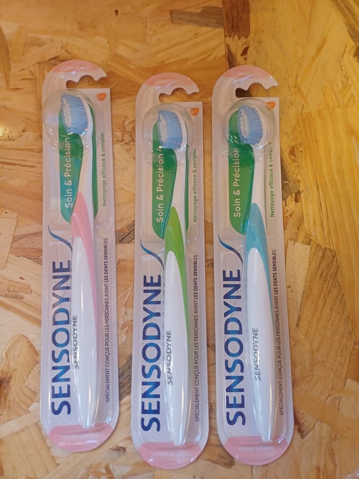 Brosse à dent sensodyne - photo numéro 6