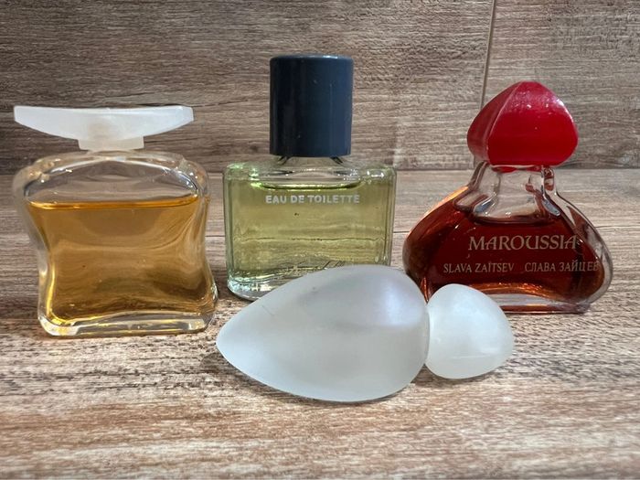 Lot 4 miniatures de parfum