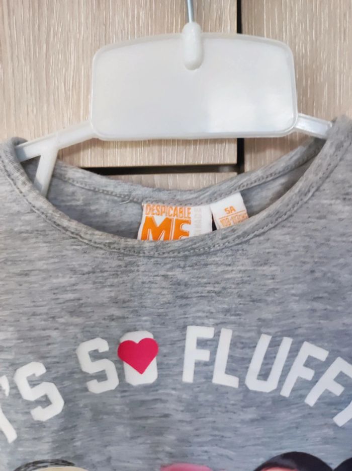 T shirt gris minion despicable me / 5 ans - photo numéro 4