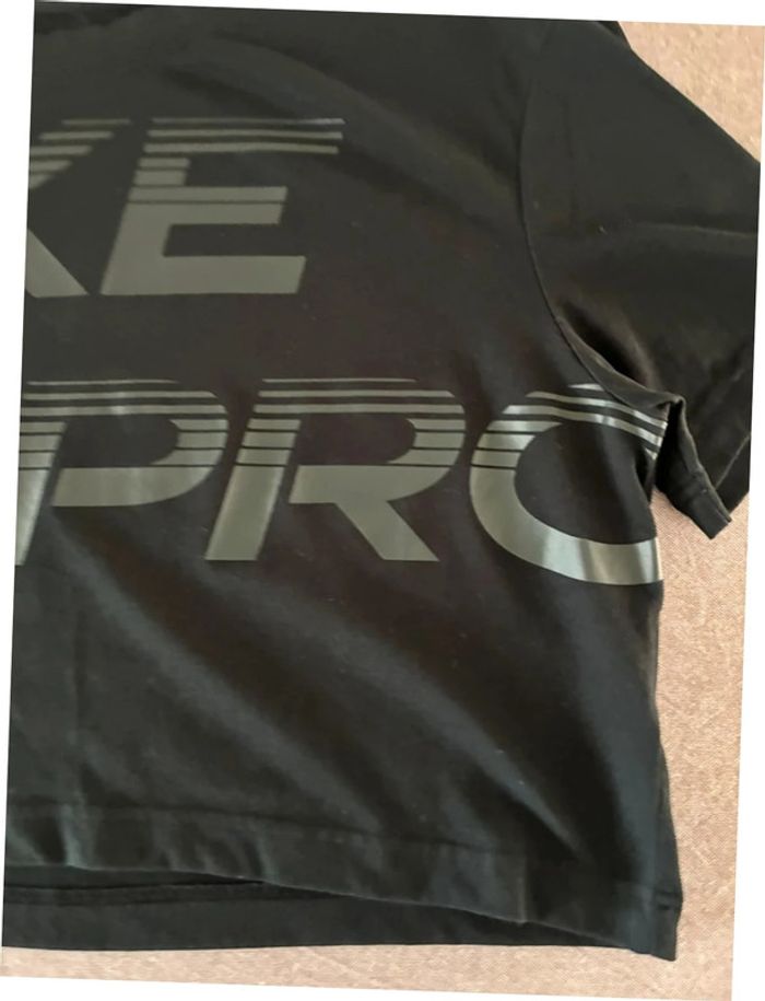 TEE shirt Nike noir loose fit taille S en très bon état - photo numéro 4