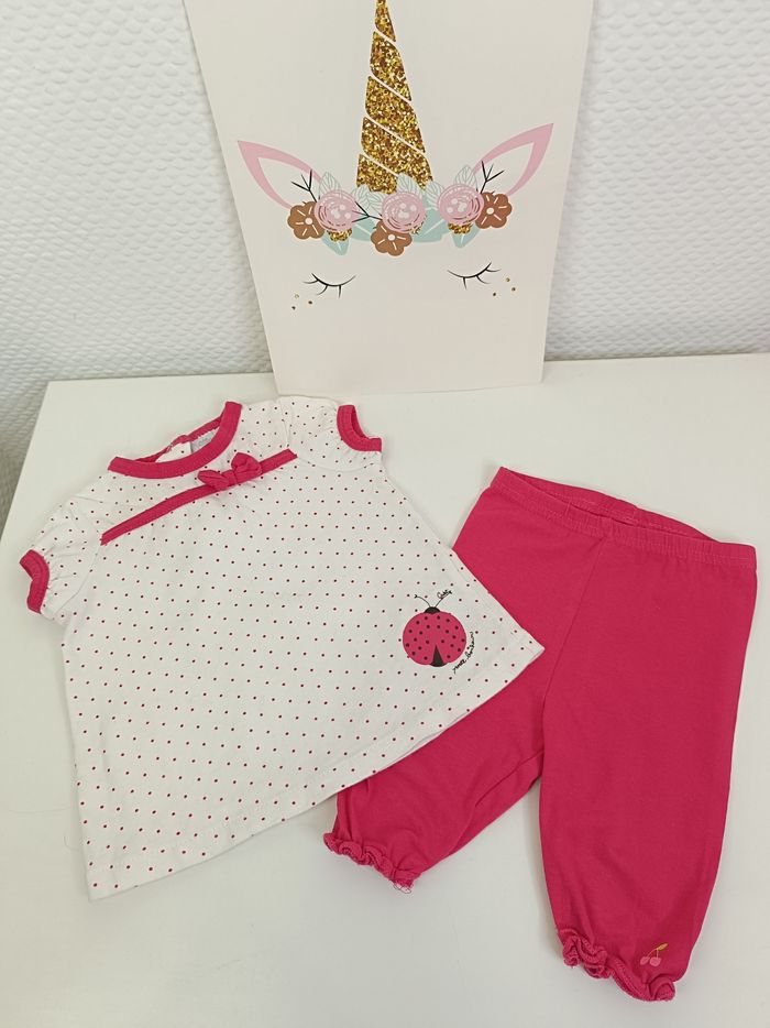 🦄 Tee shirt et legging bébé fille taille 6 mois 🦄