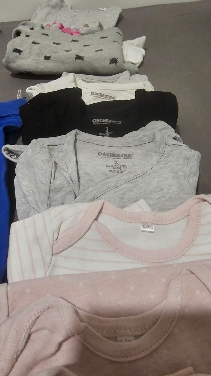 Lot vêtements 1-3mois - photo numéro 4