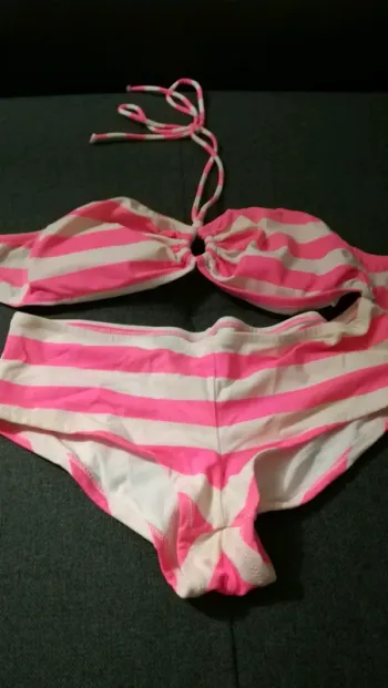Maillot de bain deux-pièces femme - rose et blanc