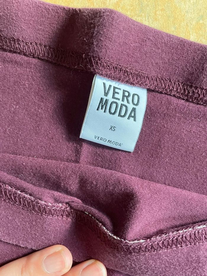 Mini jupe moulante bordeaux Vero Mode taille XS très bon état - photo numéro 4