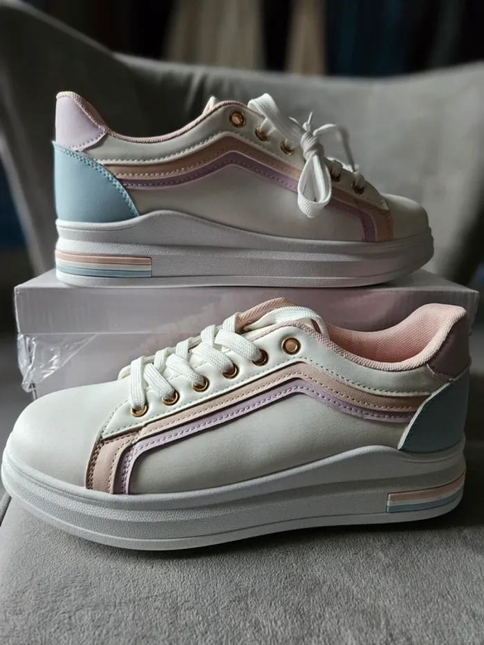Baskets blanches pointure 40