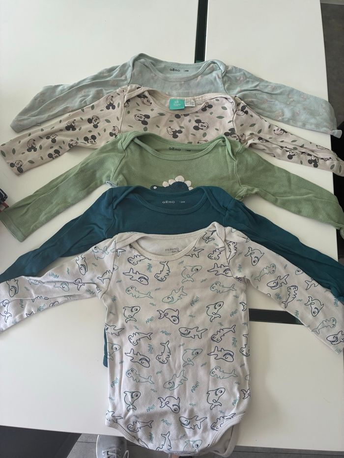 Lot pyjama 24 mois - photo numéro 2