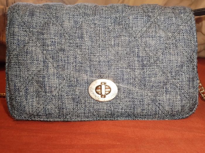 Sac à main bleu jean