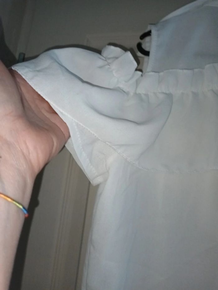 Blouse blanche - photo numéro 3
