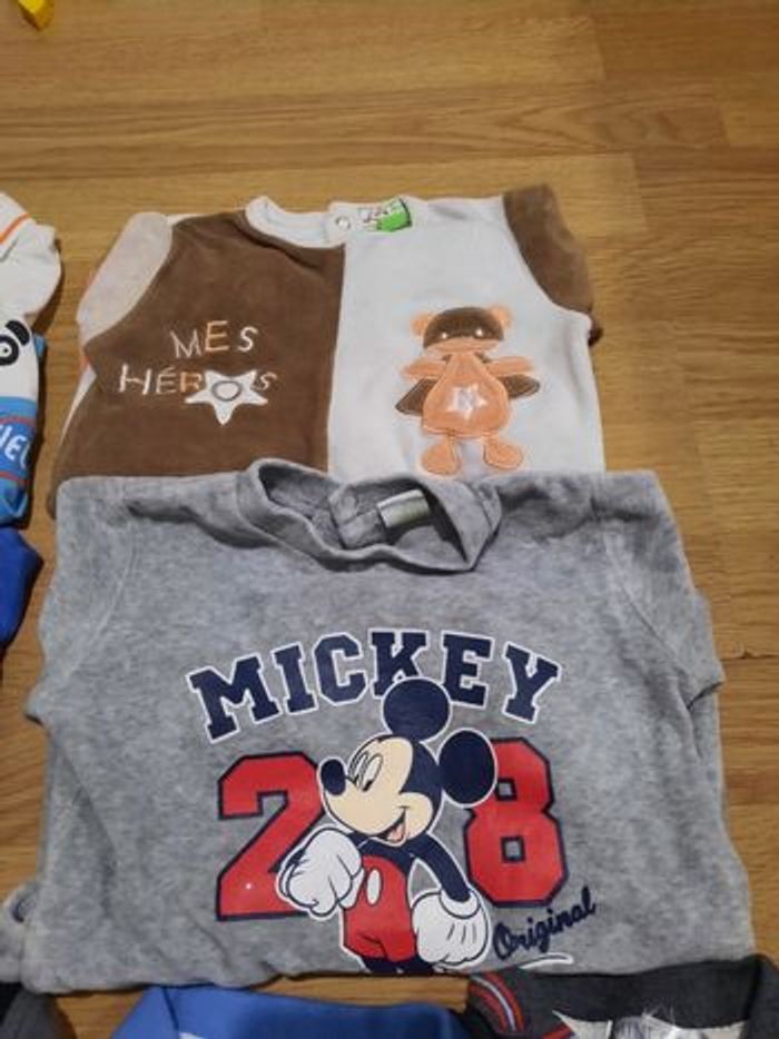Lot 16 vêtements garçon en 12 mois - photo numéro 3