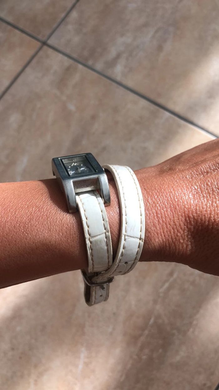 Montre bracelet - photo numéro 2