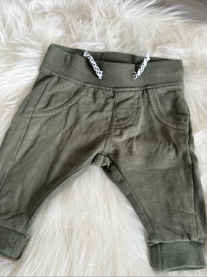 Pantalon 3 mois - photo numéro 2