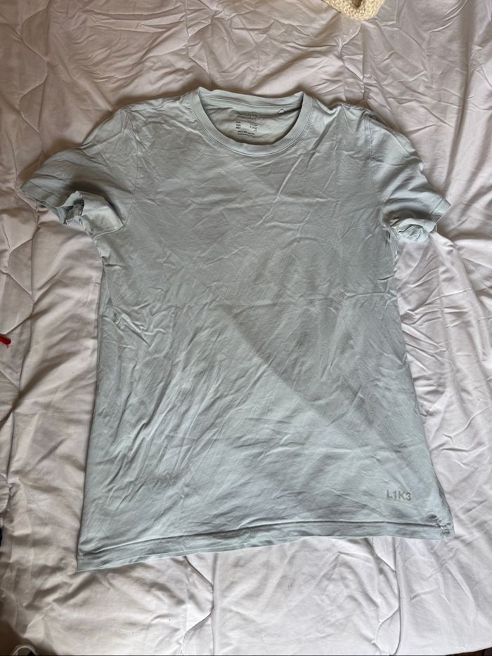 T-shirt bleu ciel