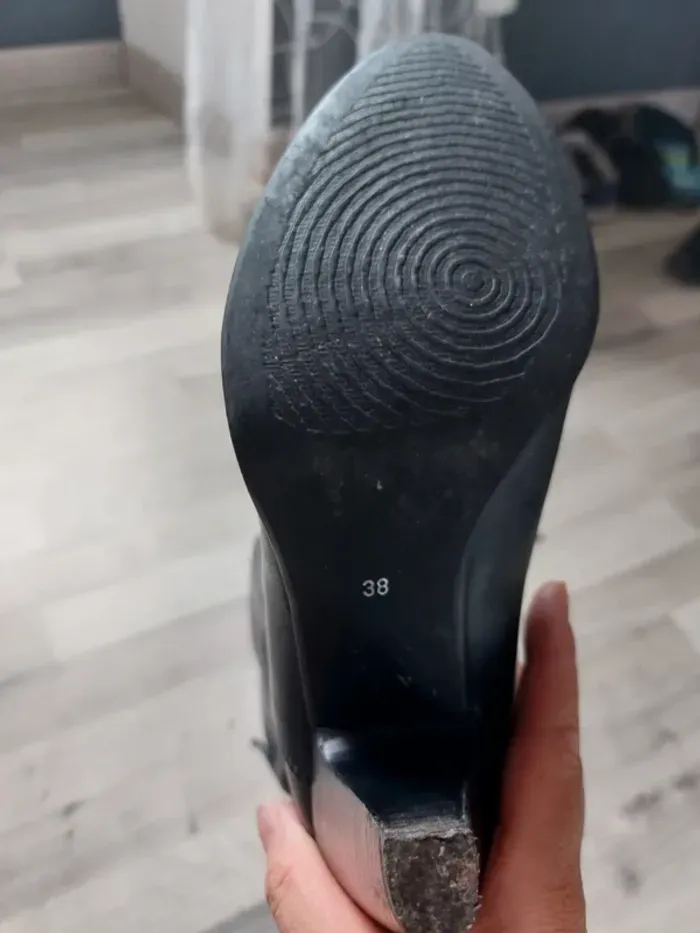 👢Bottes en cuir noir - excellent état ! 👢 - photo numéro 7