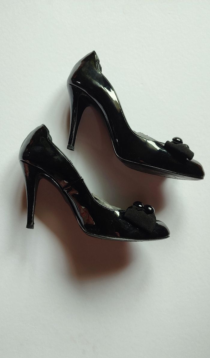 Escarpins noirs vernis T38 - photo numéro 3