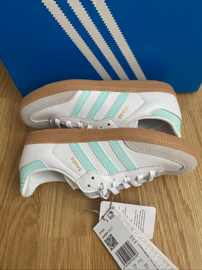 Baskets Adidas Samba pointure 31 1/2 - photo numéro 6