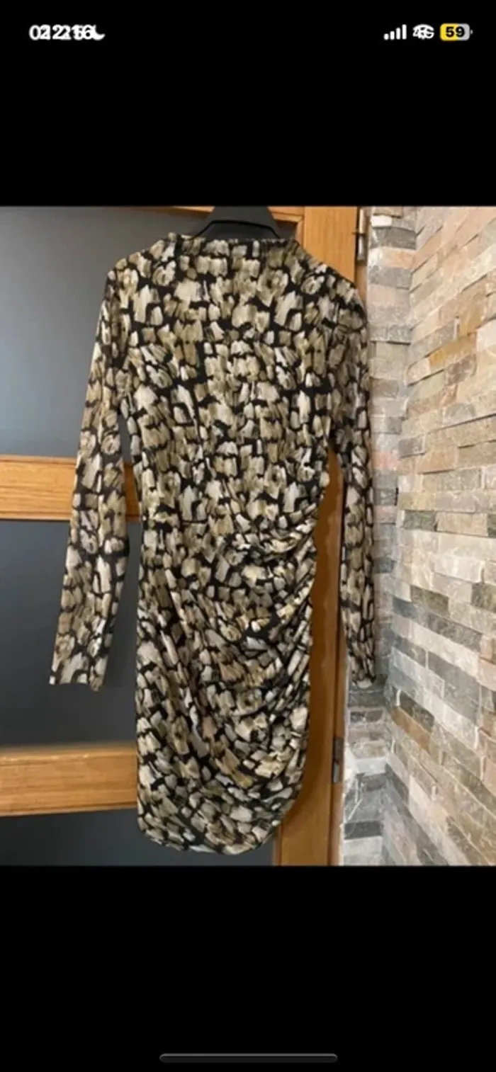 Belle robe en résille Zara taille L - photo numéro 4