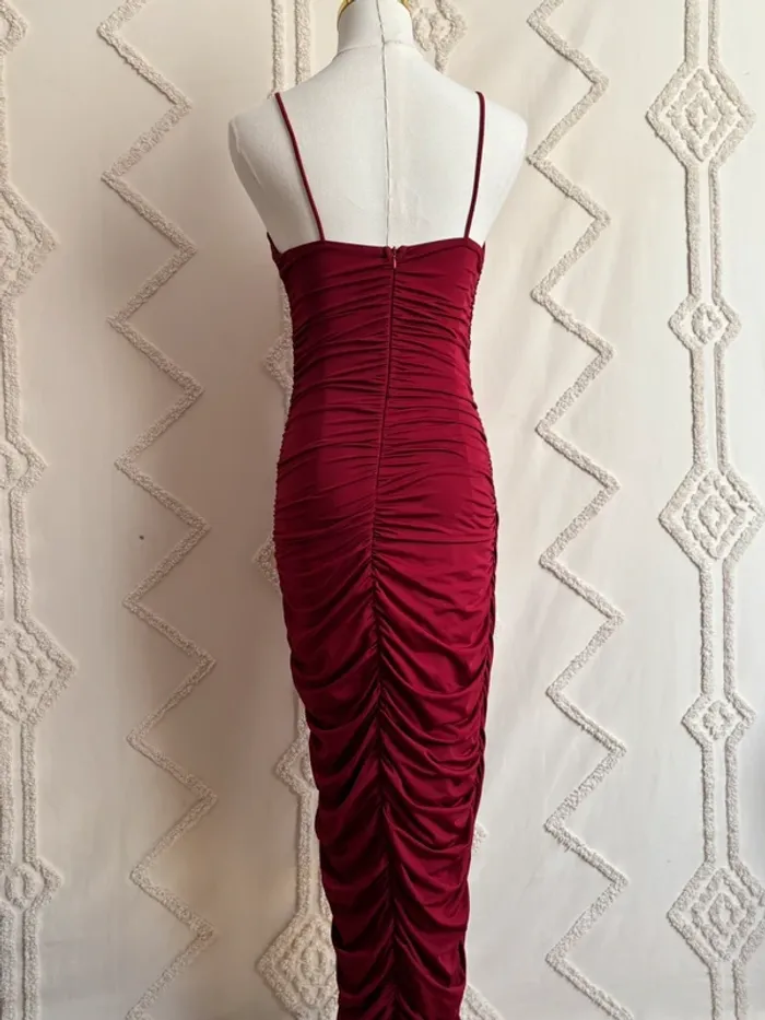 Robe longue moulante bordeaux froncée – bretelles fines – style Y2K sexy glamour - photo numéro 5